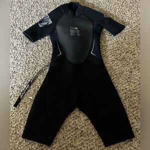 Body glove - Short sleeve Youth size ten made in 2019 - In great condition